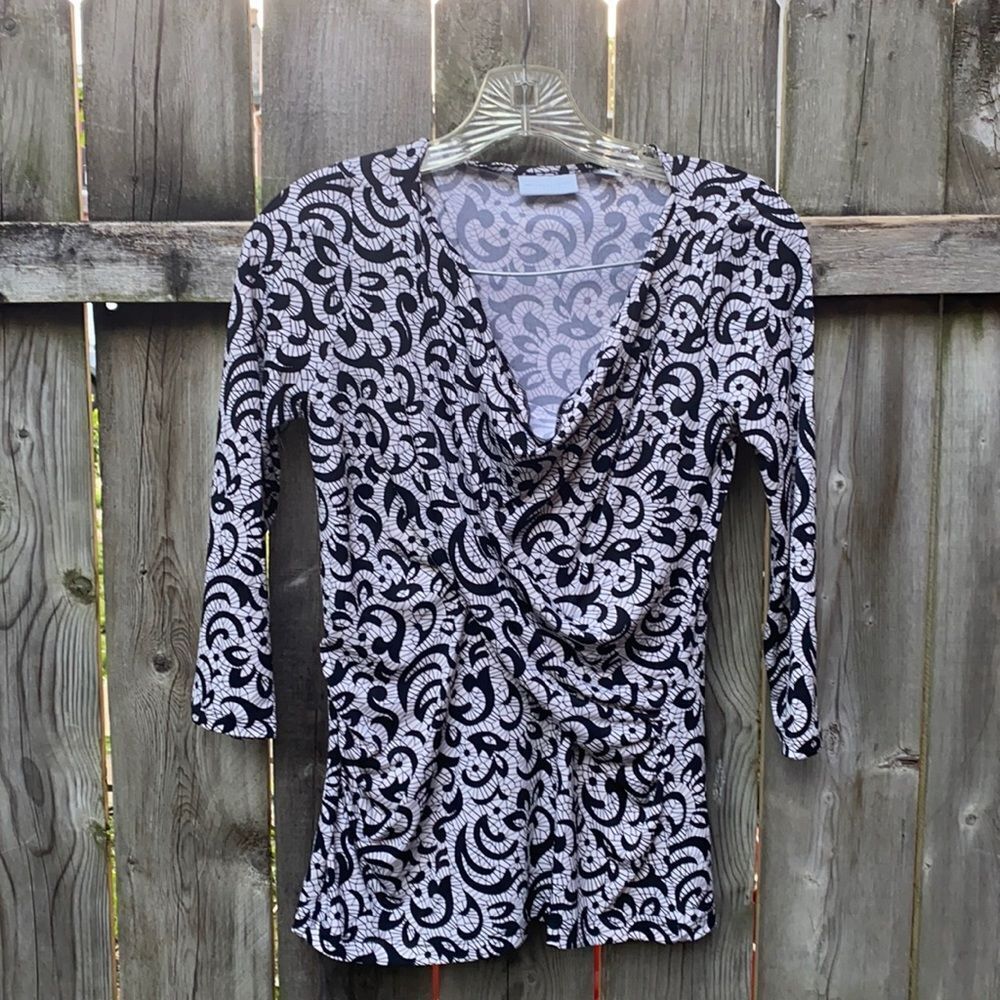 New York & Company cowl neck top sz. XS